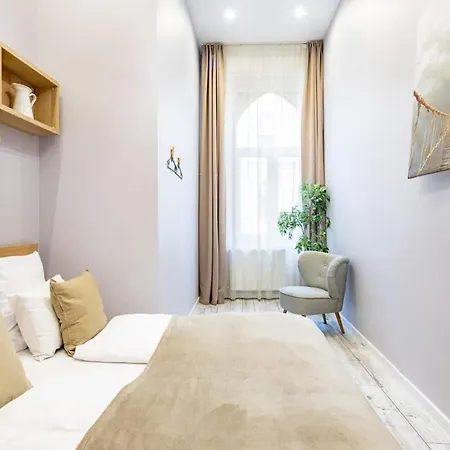 - Large And Comfy Apartamento Budapest